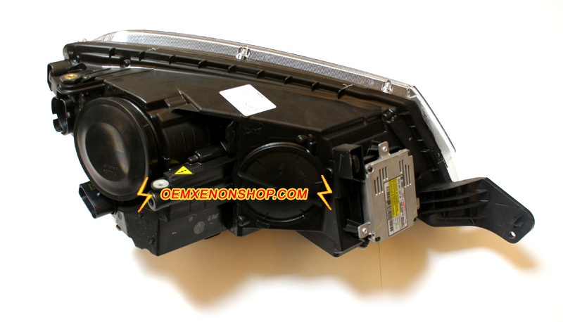 Skoda Yeti OEM LED DRL HID Bi-Xenon Headlamp Assembly Part Number : 5L1941016C Right Side