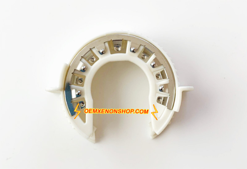 2014-2020 Dodge Durango OEM Xenon Headlight Projector Gas Discharge D3S Bulbs Holder Retainer Ring 