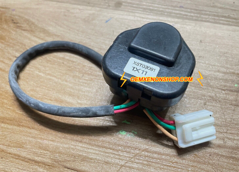 2003-2005 Honda Accord OEM Xenon Headlight Inverter Light Lamp Bulb Socket L R Holder Igniter Ignitor 33129-S0K-A01 X6T03901