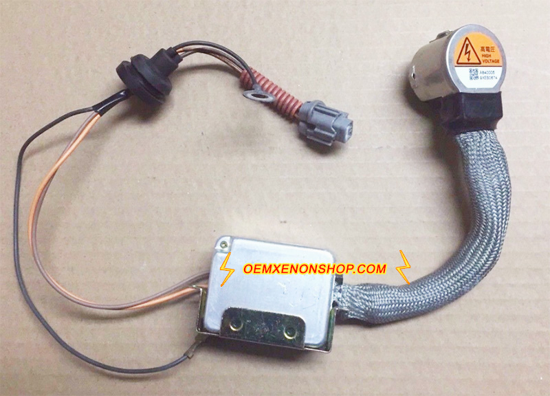 1997-2001 Infiniti Q45 Gen2 OEM HID Xenon Headlamp Igniter Starter Socket Plug Unit Ignition A84005