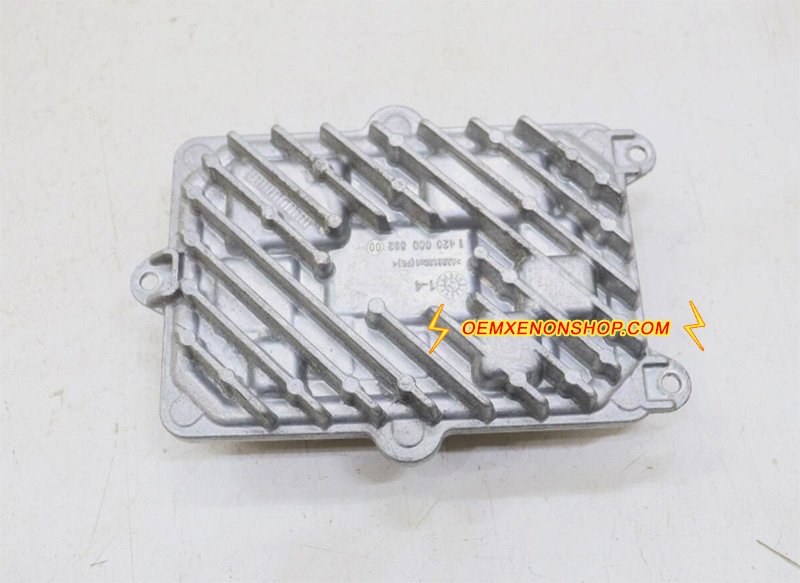 2022-2025 Jeep Compass MP 552 Original Full LED Headlight Ballast Control Unit Driver Ecu Module 68584668AC , 1420 000 892 , 6470000021AB , 6470000020AB , 6470000021AC , 68584651AC , 68405589AE , 647000000400 , 68434560AH , 1420000892 , 142000882