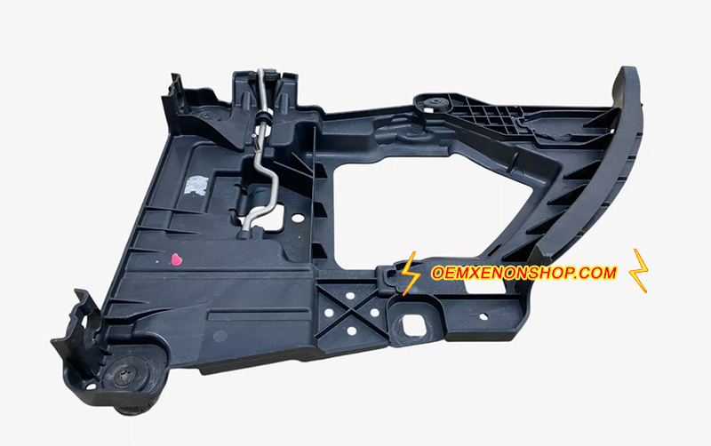 2015-2018 Porsche Cayenne 958.2 Headlight Mount Assembly Mounting Plate Lamp Bracket Housing Support Release 7P5941045B , 95863152100 , 95863152200 , 7P5941046B