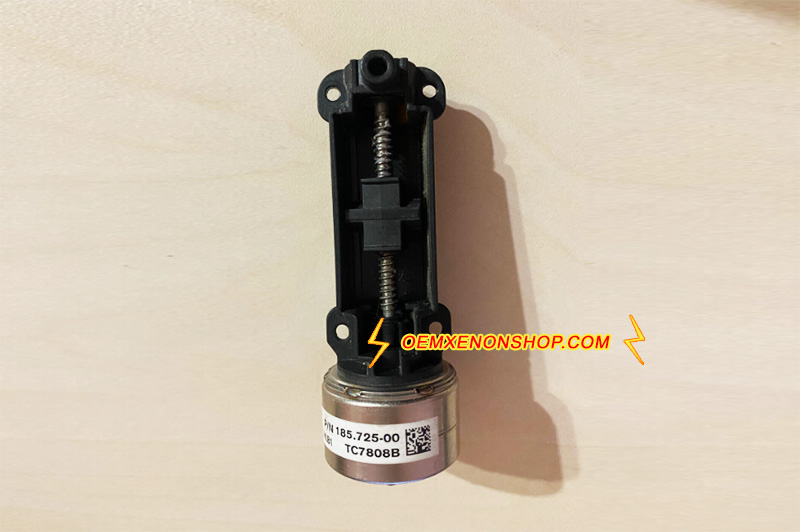 2015-2018 Porsche Macan Headlight Vertical Aim Lamp Leveling Actuator Steptter Motor Range Control Motor Stellmotor Adjustment Motor Servomotor LWR 185.725-00 18572500