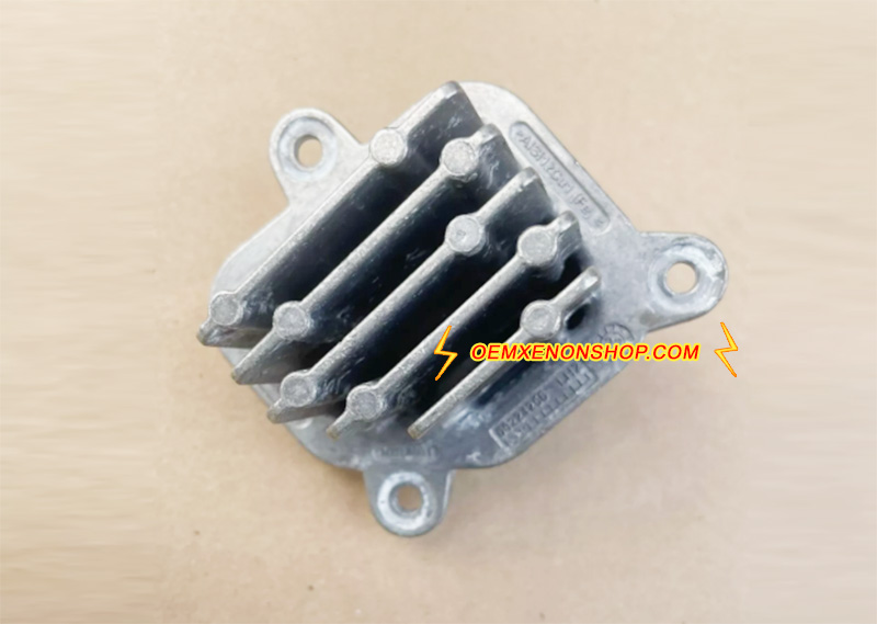 2021-2025 Skoda Karoq Facelift Headlight DRL LED Daytime Running Light Turn Signal Module Lamp 00224256 , 00223963
