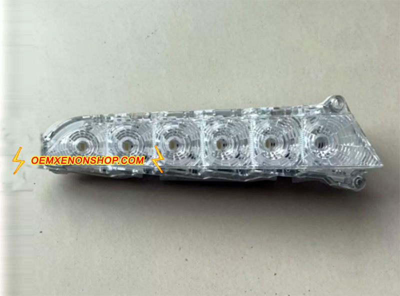 2012-2015 Toyota Land Cruiser J200 LC200 Facelift Original LED Projector Headlight DRL Control Driver Power Module 10053-79944 Koito