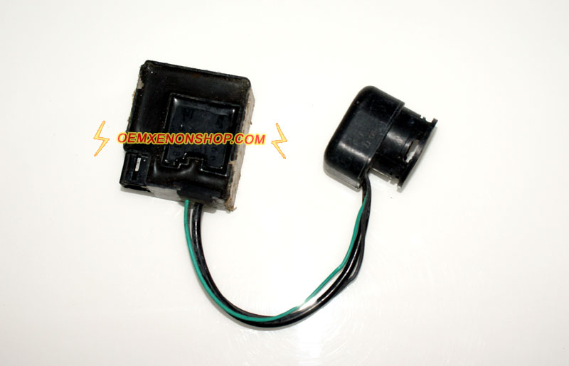 2000-2003 Nissan A33B Xenon Headlight HID Wires D2R Igniter Socket Wires Cable